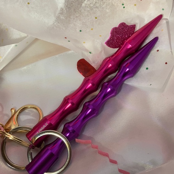 Defensive keychain sets - Picture 4 of 4